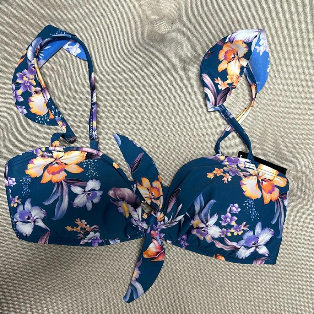 New with tags Express Floral Bikini top size small